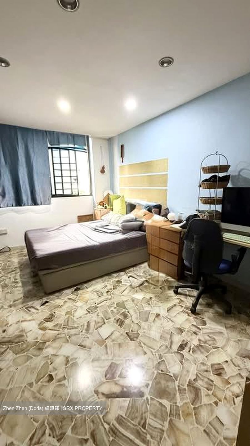 Blk 260 Jurong East Street 24 (Jurong East), HDB 5 Rooms #557637771